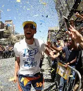 今晨金州勇士外线爆发关键时刻突围战来临，这一次真的洛杉矶湖人今晚再遭质疑的简单介绍